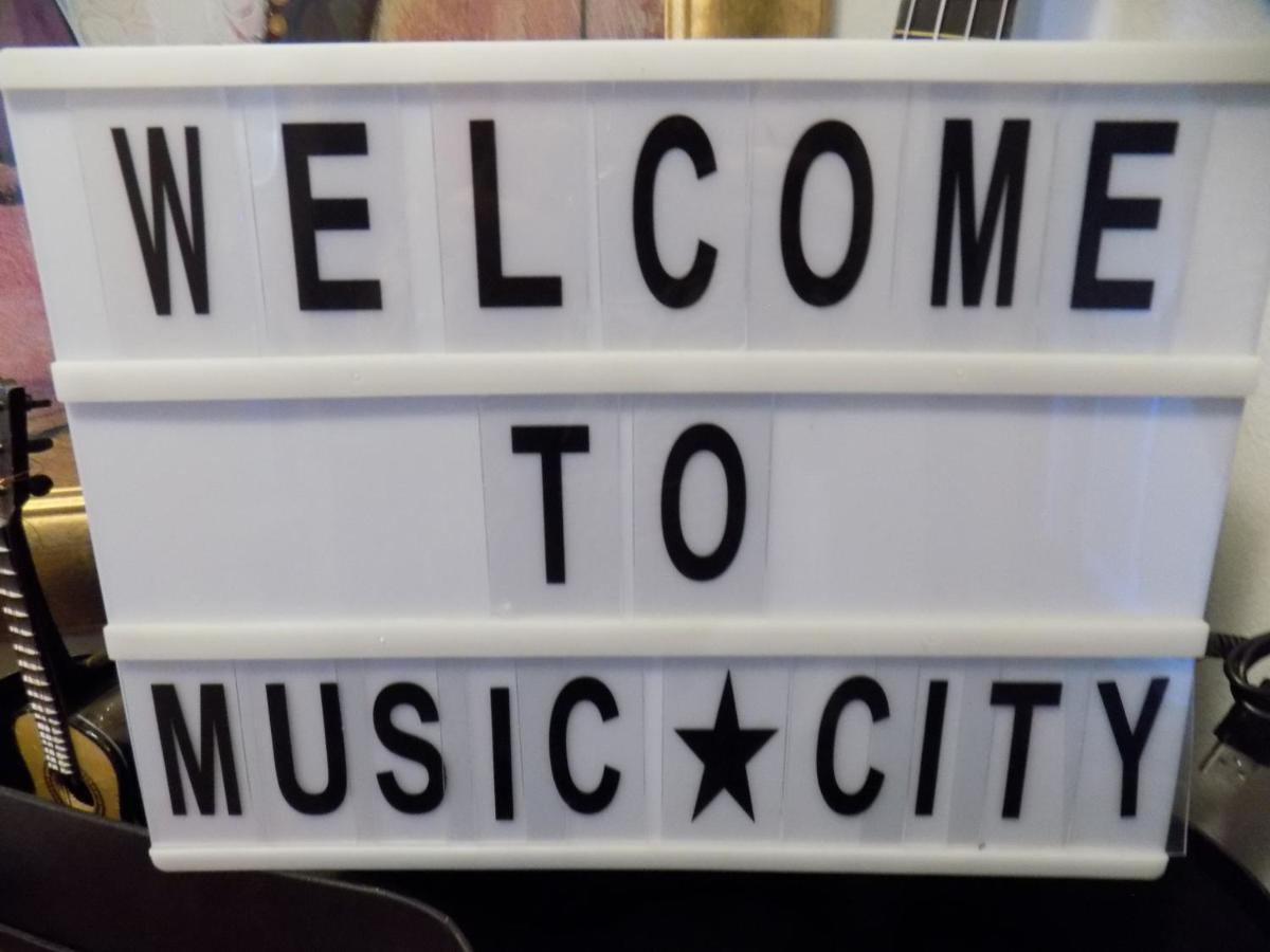 Heart Of Downtown/Walk To Broadway & The Action/Bars/Music Venues/Honky Tonks! Διαμέρισμα Νάσβιλ Εξωτερικό φωτογραφία